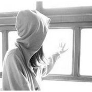 qqڰ˸Ůͷ񣬼ǵرĶ_www.haokanqq.com